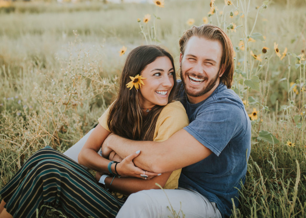 Playful Romantic utah sunflower field shoot with Katelyn Bell Photo a Utah adventurous and boho photographer