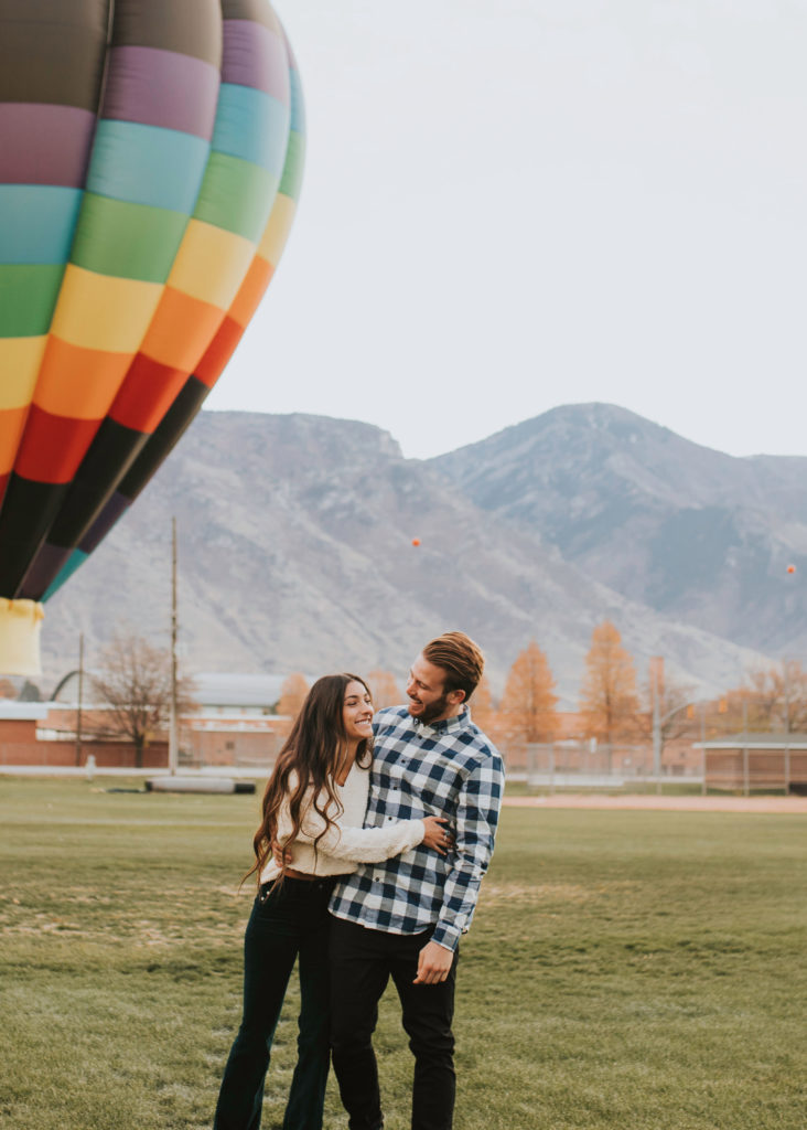 Josh & Lexi's Utah Hot air balloon surprise proposal. Photos by Katelyn Bell Photo a Utah and Lifestyle Adventurous Photographer