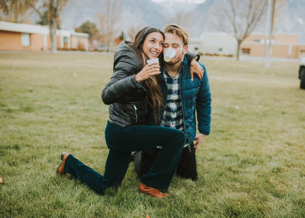 Josh & Lexi's Utah Hot air balloon surprise proposal. Photos by Katelyn Bell Photo a Utah and Lifestyle Adventurous Photographer